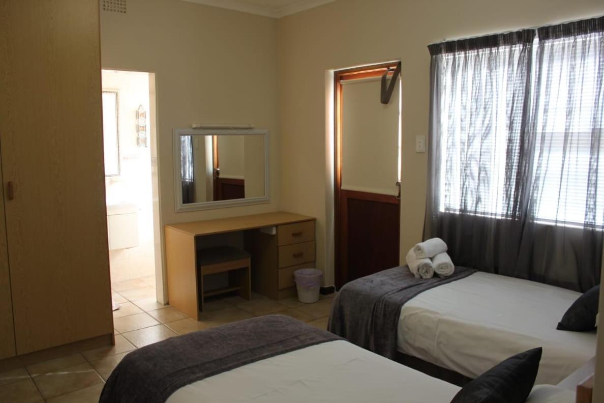Kleinmond Panorama Holidays Екстер'єр фото